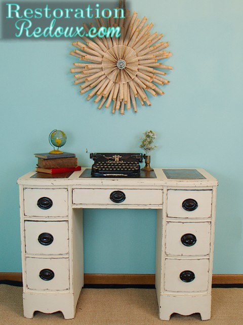 Ivory Chalkpainted Desk