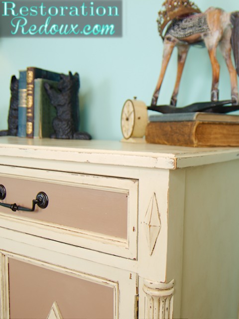 Chalkpainted Ivory Vintage Buffet Makeover