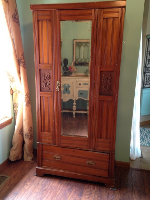 Armoire-Before